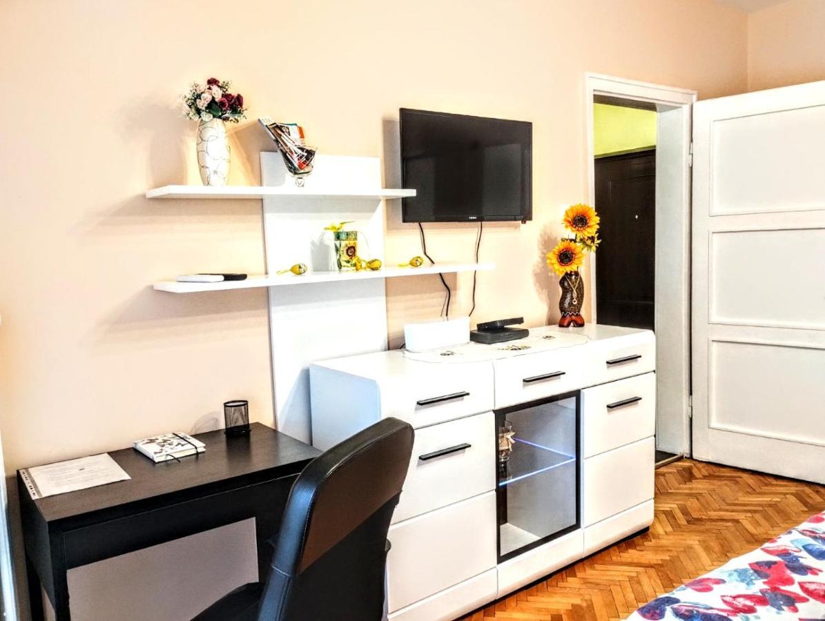 Mimi's place/ Уют в центъра на София Екстериор снимка